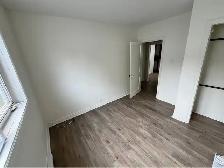 11 Blackmarsd Rd - Three Bedroom Main Floor Home - Photo 7