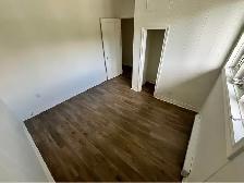 11 Blackmarsd Rd - Three Bedroom Main Floor Home - Photo 8