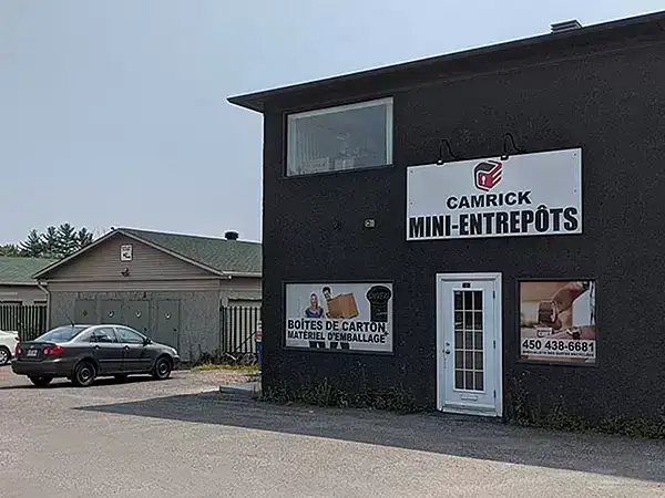 (30pi2) Entrepot de 30pi2 Saint-Jerome De Martigny O Saint-Jér�