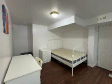 New Renovate detached house rooms rent for students near UTM! - Photo 5