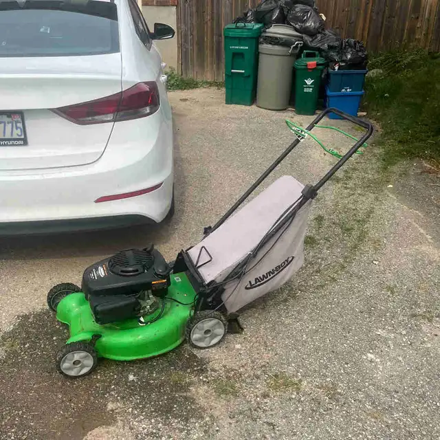 Lawnboy 20 inch self propelled lawnmower