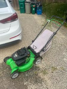Lawnboy 20 inch self propelled lawnmower - Photo 2