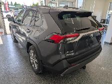 2021 Toyota RAV4 Limited AWD, CUIT, TOIT, - Photo 4