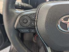 2021 Toyota RAV4 Limited AWD, CUIT, TOIT, - Photo 16