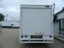 2023 Ford E 450 16 ft CUBE VAN / ONLY 85 730 KMS - Photo 8