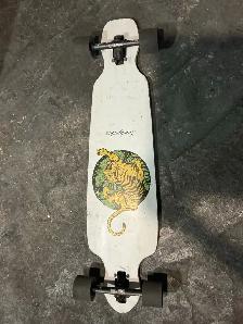 landyachtz longboard