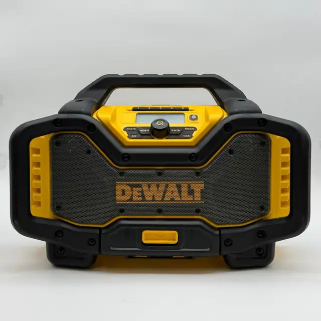 DEWALT DCR025 20V/60V FLEXVOLT Bluetooth Radio Built-In Charger