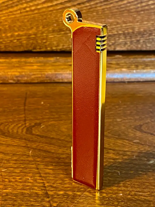 Vintage WIN 4009 Butane Slim Line Lighter