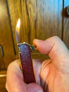Vintage WIN 4009 Butane Slim Line Lighter - Photo 5