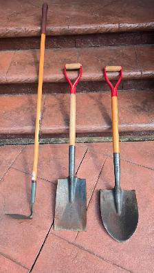 Garden Shovels & Hoe