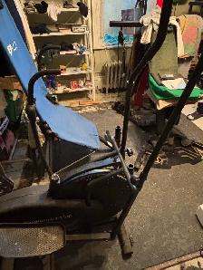 elliptical trainer - Photo 2