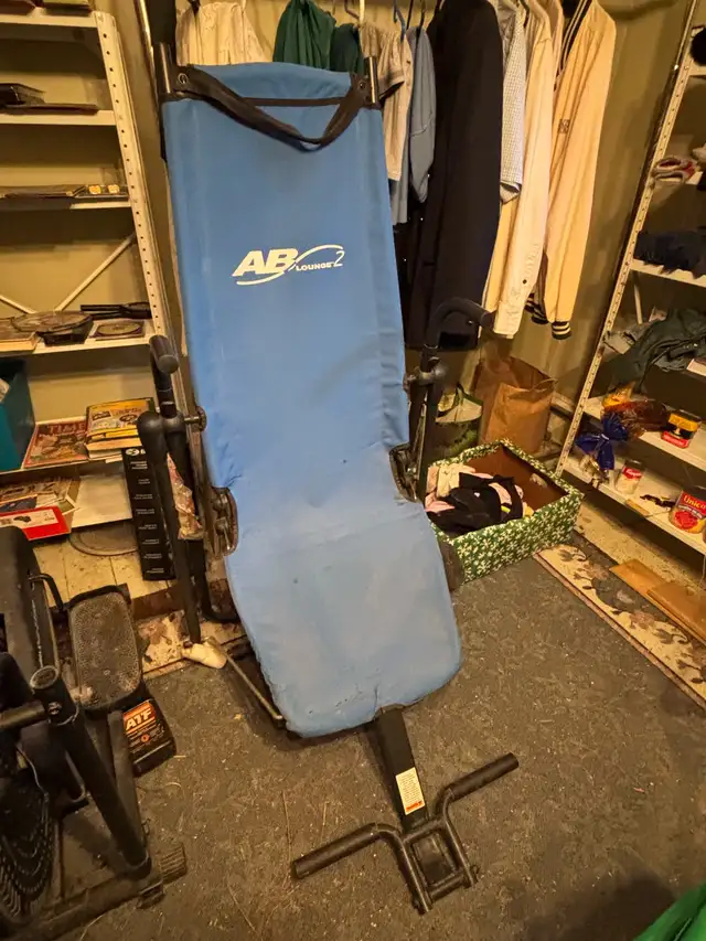 Ab lounge 2 with video