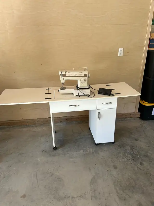 Finesse Sewing Machine and Cabinet