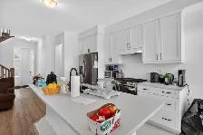 4 Bed 4 Bath detached Home In Bracebridge with main floor Bed - Photo 5