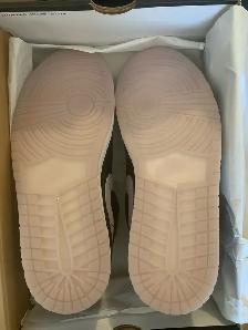 Nike Air Jordan 1 Low SE - Photo 3