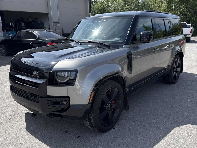 2023 Land Rover Defender 130 - CLEAN CARFAX, FULLY LOADED!