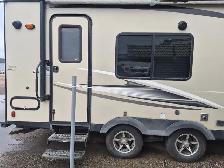 travel trailer - Photo 4