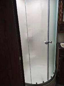 travel trailer - Photo 10