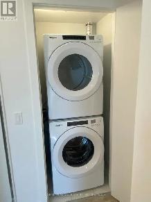Top Floor. Brand New. First Tenant Wanted. - Photo 2