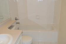 super clean quiet safe apartment two bedroom Maple Ridge - Photo 3