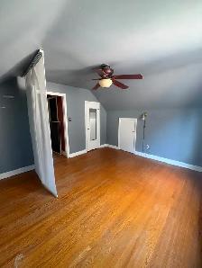 Charming Stone Character Home for Rent — Oakville | Short-Term - Photo 12