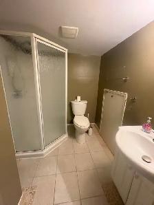 Charming Stone Character Home for Rent — Oakville | Short-Term - Photo 13