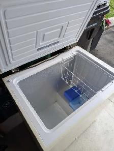 Frigidaire chest freezer