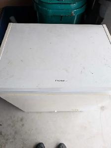 Frigidaire chest freezer - Photo 3
