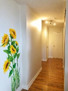 Spacious Corner 2 Bedroom Condo — 1,000 sq ft — $2,850/month - Photo 2