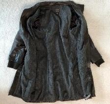 Danier leather coat (women's large) - Photo 3