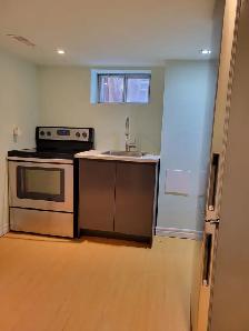Toronto 1 Bed 1 Bath Apartment - Photo 2