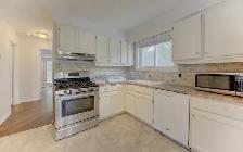 32 Lang Cres. - 3 Bedroom  Detached House - Photo 5