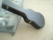 ACOUSTIC GUITAR CASE  -  LIKE NEW - Photo 3