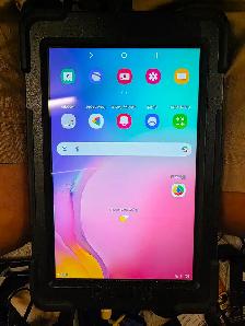 Samsung Galaxy Tab A 8.0 (2019) Like New in protective case