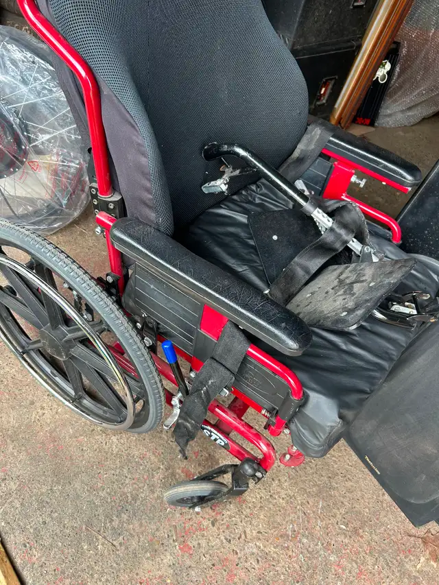 Recliner wheelchair new condition