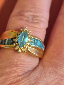 Vintage 14k Gold and diamond aquamarine ring