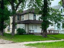 2 bedroom main in duplex in St. Boniface