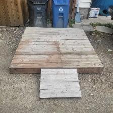 Free base for shed
