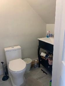 STUDENTS - ROOMS AVAILABLE STEP FROM UNIVERSITY CAMPUS - Photo 3