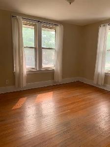 STUDENTS - ROOMS AVAILABLE STEP FROM UNIVERSITY CAMPUS - Photo 5