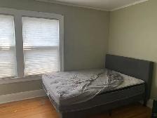 STUDENTS - ROOMS AVAILABLE STEP FROM UNIVERSITY CAMPUS - Photo 13
