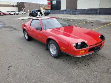 1986 Chevrolet Camaro - Photo 2