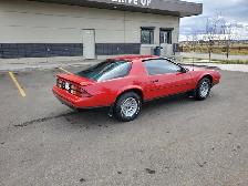 1986 Chevrolet Camaro - Photo 4