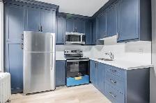 Renovated 2 Level 2nd & 3rd Floor 3 Bdrm Next To Subway! - Photo 8