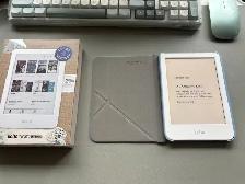 Kobo Clara Colour 16GB White   Rakuten Sleepcover Case (Blue)