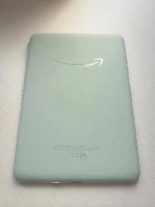 Kindle Basic 11th Gen (2024) 16GB Matcha Green No Ads - Photo 2