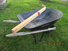 Wheelbarrow - Photo 2