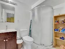 HOUSE close to YORK UNIVERSITY!    Room rental - Photo 7