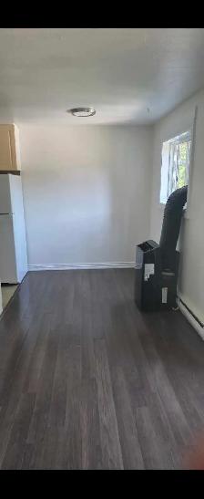 1 & 2 Bedroom Apartment in Port Whitby - Photo 4