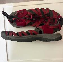 Women’s Keen Sandals size 10 - Photo 4